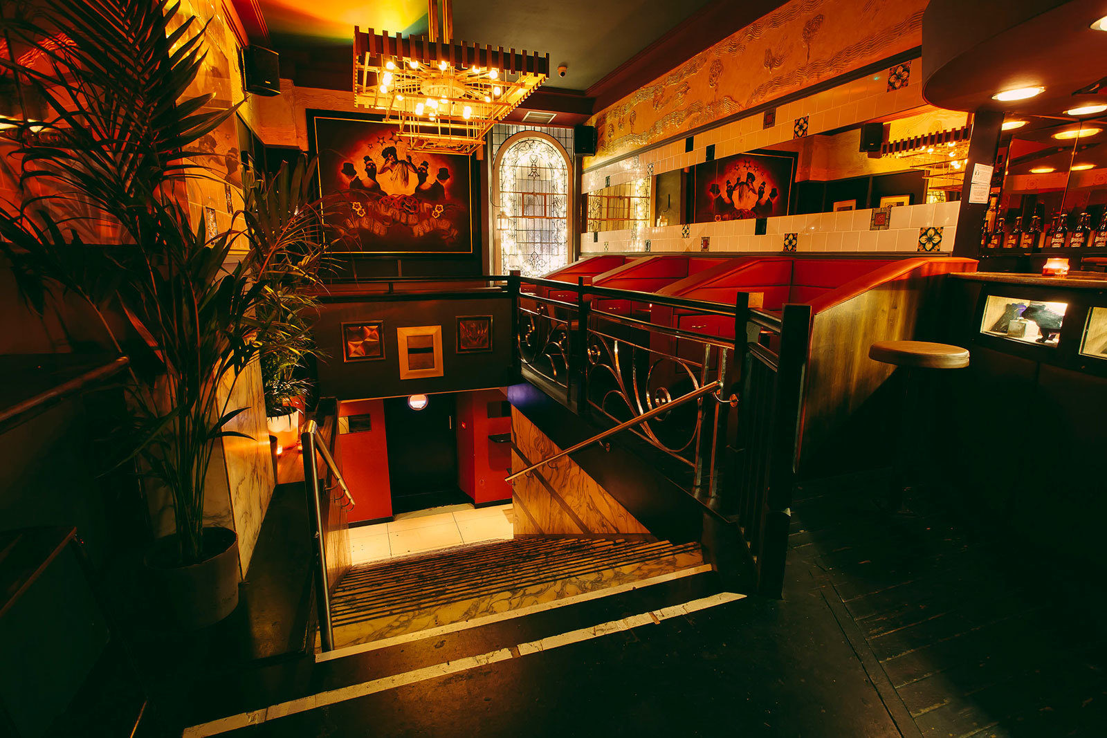 Photo of one of Glasgow's top bar The Berkeley Suite featuring stylish decor and vintage feel